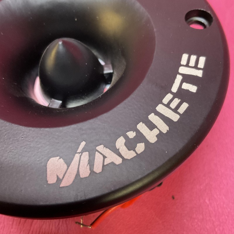 Machete MT-102