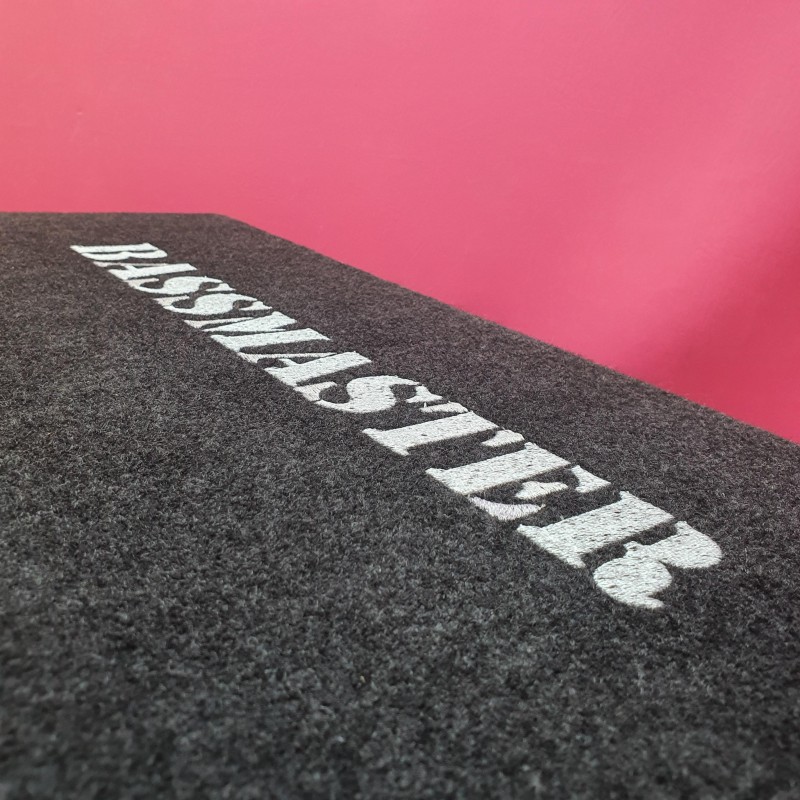 Magnum BASSMASTER 121 V-BOX