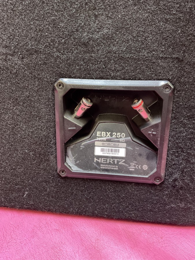 Hertz EBX 250.5