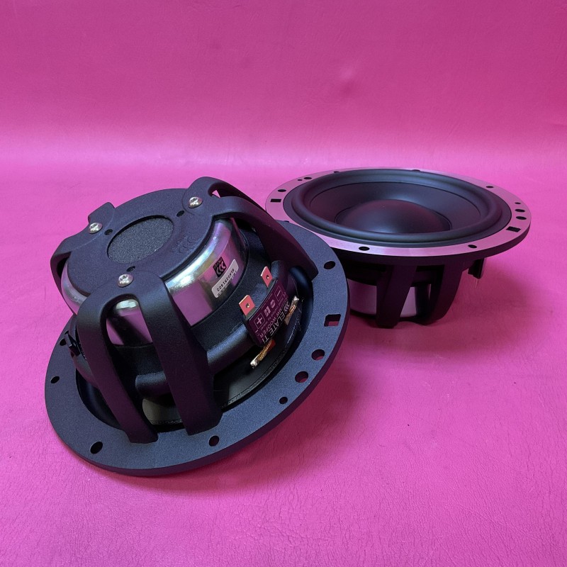 Morel Elate Titanium 602