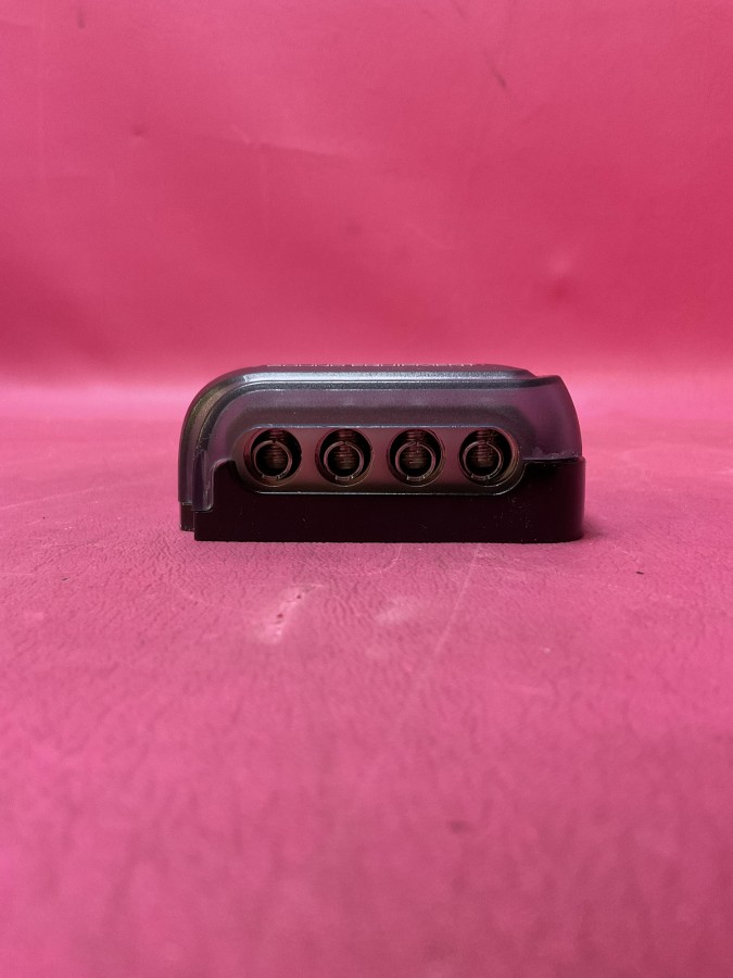 Дистрибьютор питания Aura FHD-3044