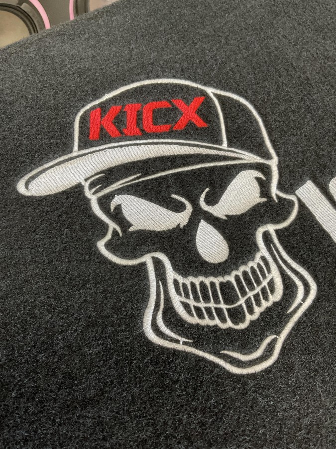 Короб 70 литров, под 12 сабвуфер, на трубе Kicx Loud Level